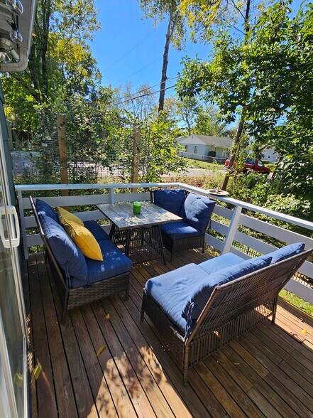 Back deck seating area - 814 S Henderson St