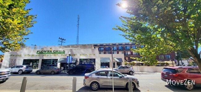 Building Photo - 115 E Park Ave