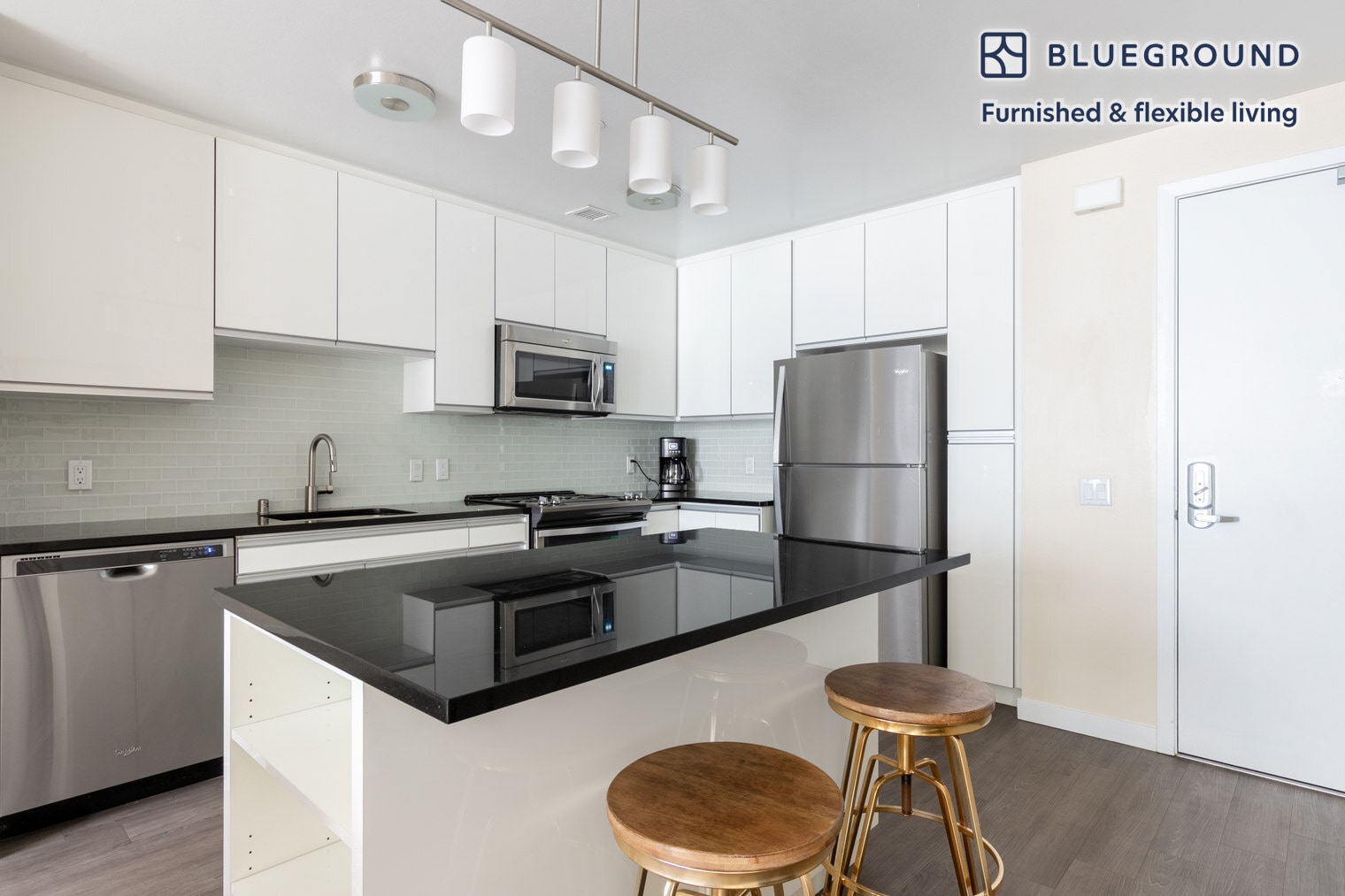 Building Photo - 690 Long Bridge St