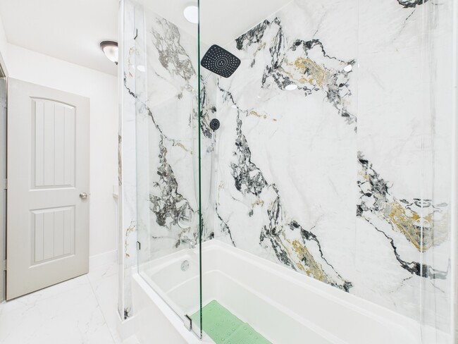 Building Photo - 7836 Bateman Ln