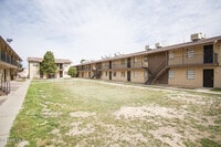 Building Photo - 4700 Maxwell Ave