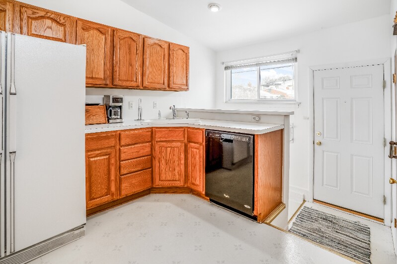 Building Photo - 7621 Amboy St