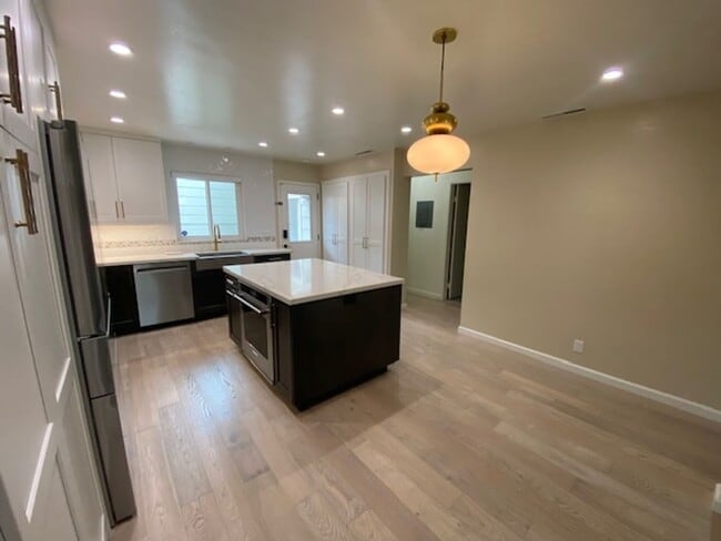 Building Photo - 714 Timber Trail