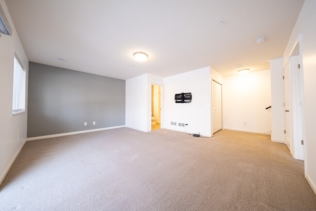 Building Photo - 13369 Bronze Pkwy