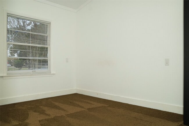 Building Photo - 1129 N Arcola St