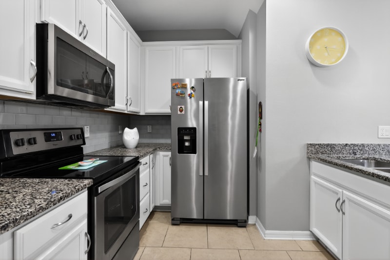 Building Photo - 17523 Promenade Dr