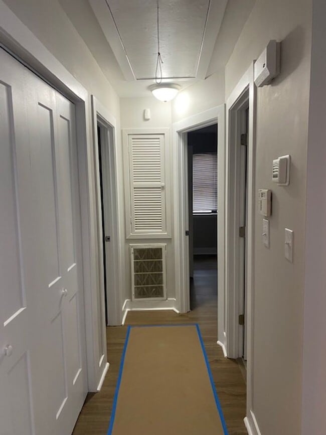 Building Photo - 575 Countrytown Dr