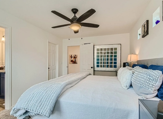 Building Photo - 10003 Yampa Ct