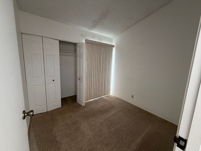 Building Photo - 95-341-341 Mahapili Ct