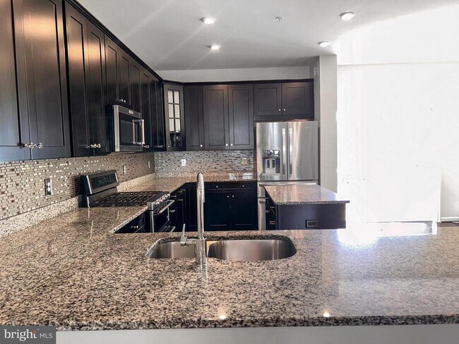Building Photo - 1311 Hidden Trace Cove