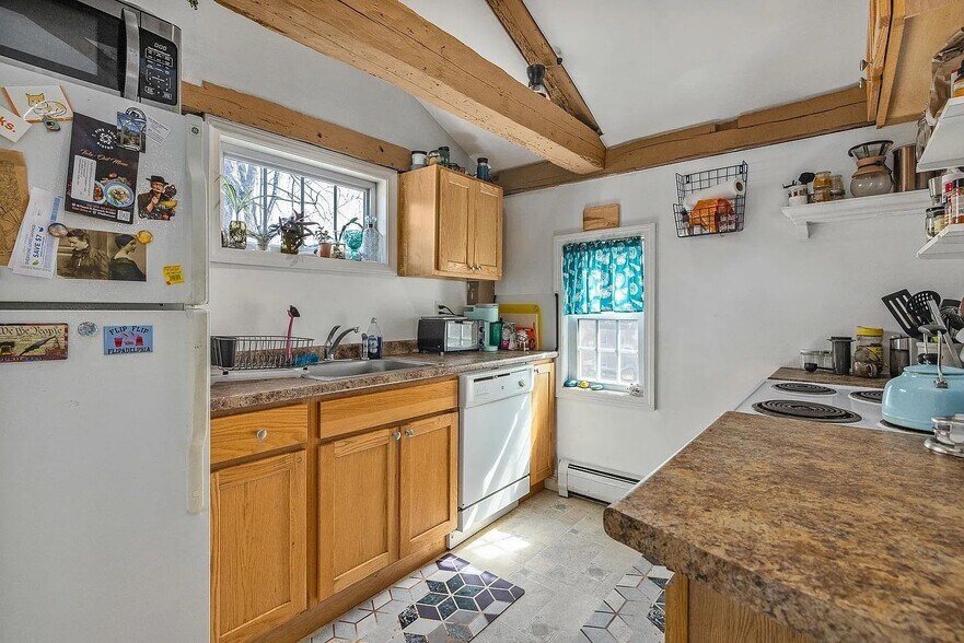 Building Photo - 171 Union St