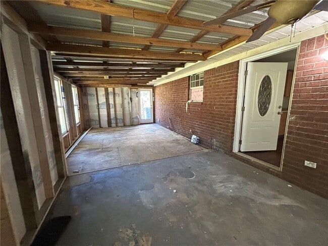 Building Photo - 7750 Smith Rd