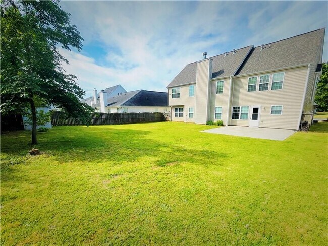 Building Photo - 788 Roxholly Ln NE