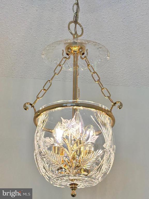 Building Photo - 15316 Pine Orchard Dr