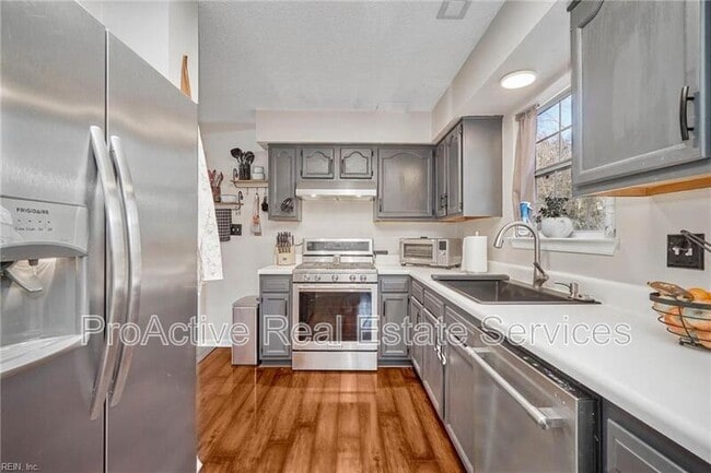 Building Photo - 1220 Woods Edge Cir