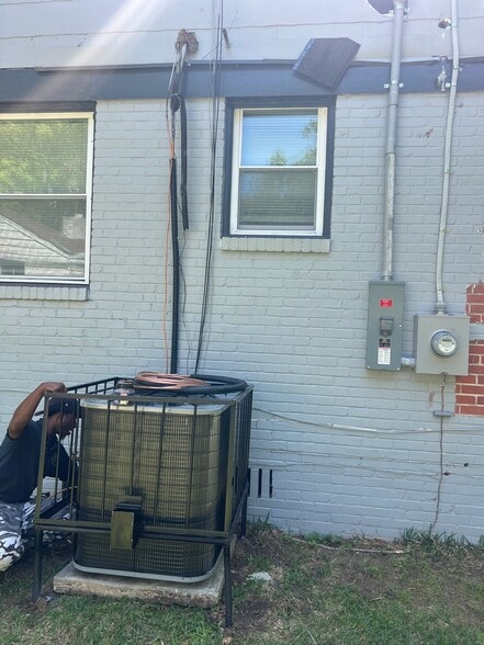 Building Photo - 3533 Gaylord Pl