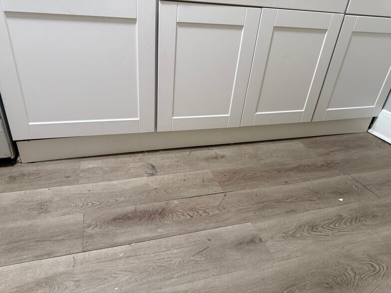 Building Photo - 100 Van Buskirk Rd