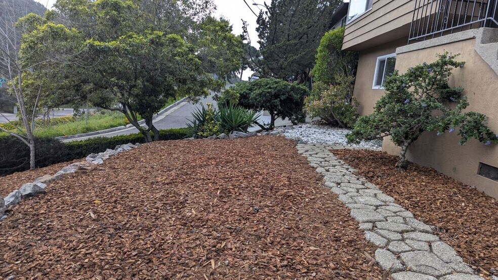 Building Photo - 40 Elysian Fields Dr