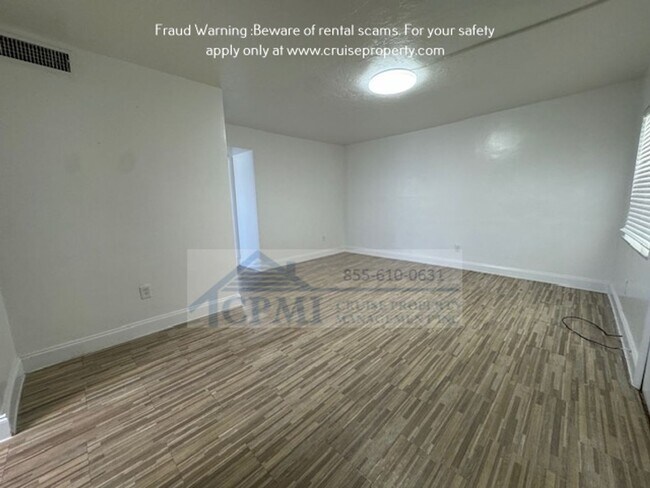 Building Photo - 3720 SW 59th Ave