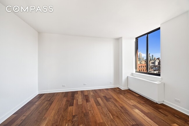 Building Photo - 140 Charles St