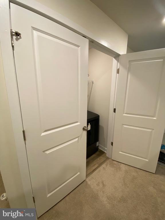 Building Photo - 7530 Daybreak Dr