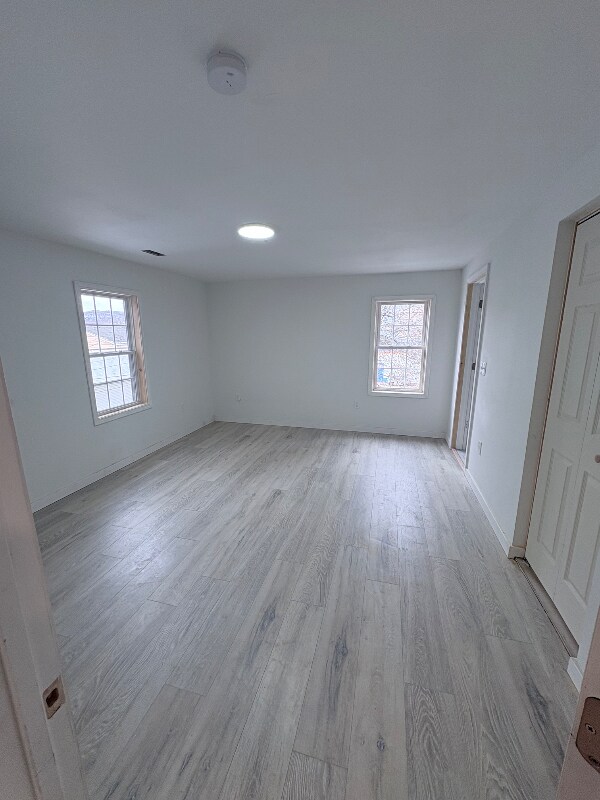 Building Photo - 2104 8th Ave