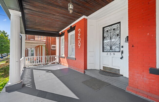 Building Photo - 259-261 N. Dithridge Street (Full Service)
