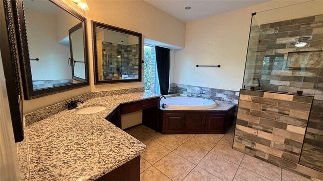 Building Photo - 6728 S Fork Dr