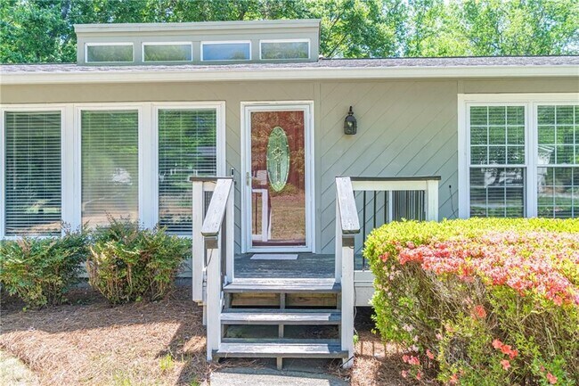 Building Photo - 3410 Dry Creek Rd