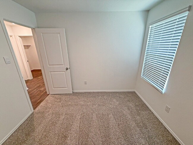 Building Photo - 5131 Blind Shot