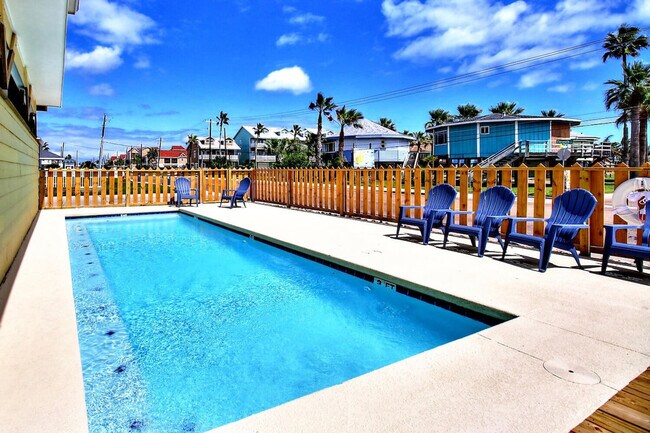 Building Photo - 1924 Eleventh St