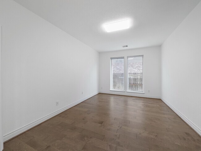 Building Photo - 27123 Birch Pine Ct