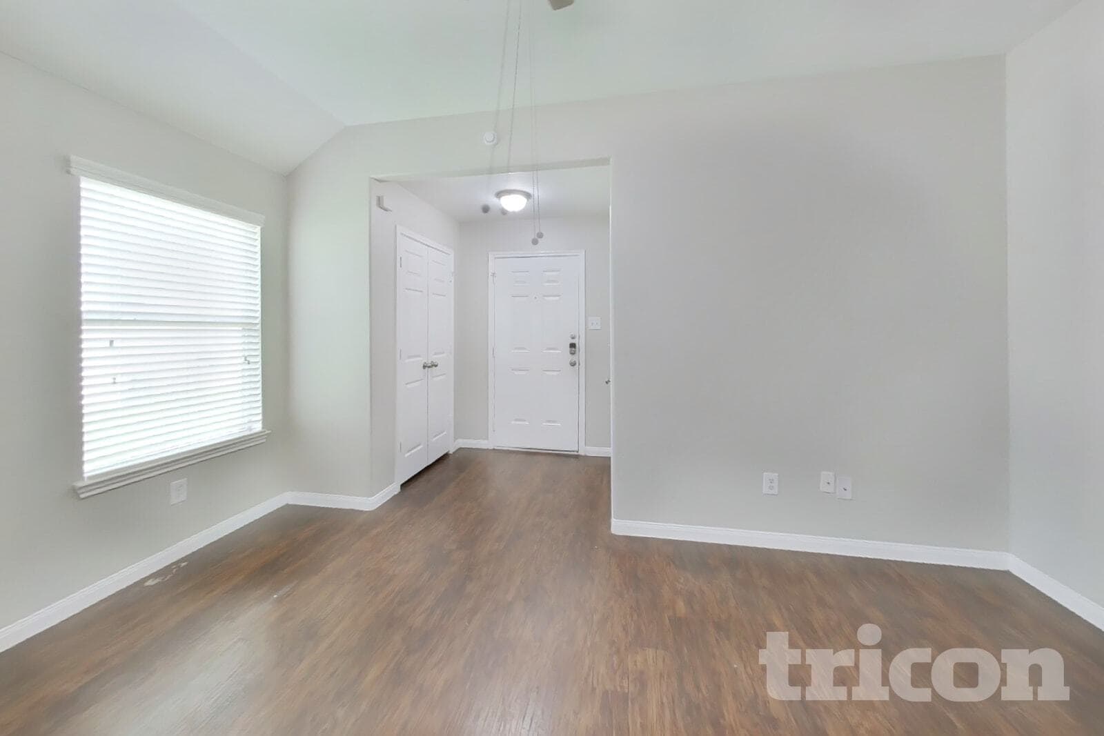 Building Photo - 21427 Wilona Way