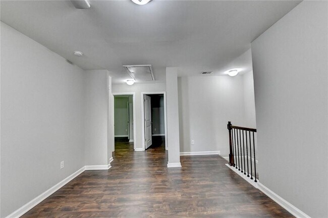 Building Photo - 7245 Heritage Oak Ct