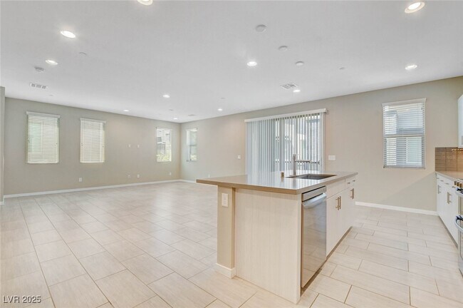 Building Photo - 11302 Kraft Mountain Ave