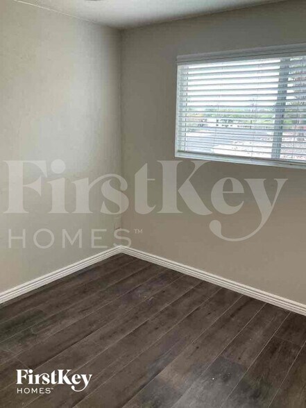 Building Photo - 8501 E Lee Pl