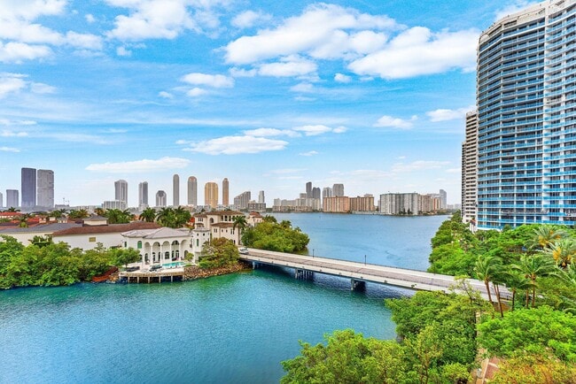 Building Photo - 6000 Island Blvd