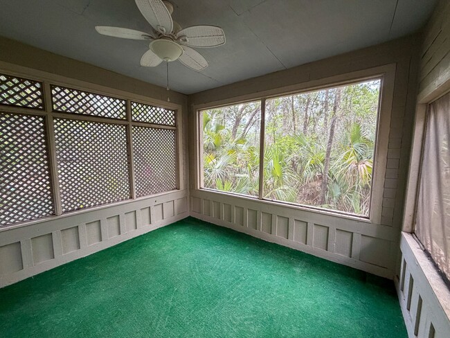 Building Photo - 5324 SW 88 Ct