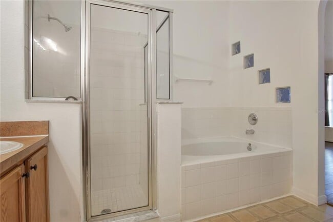 Building Photo - 990 Kenbar St