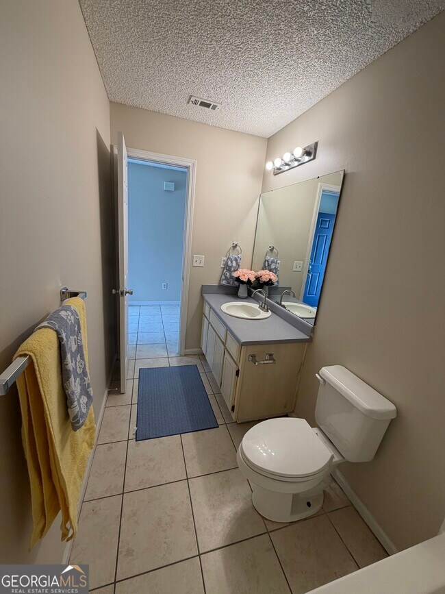 Building Photo - 101 Talbot Ct