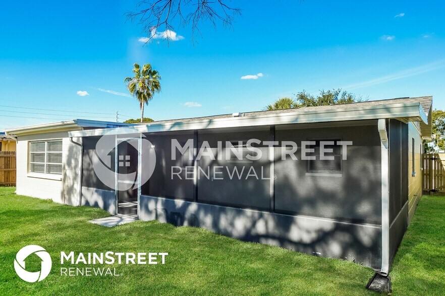 Building Photo - 8200 Monarch Dr