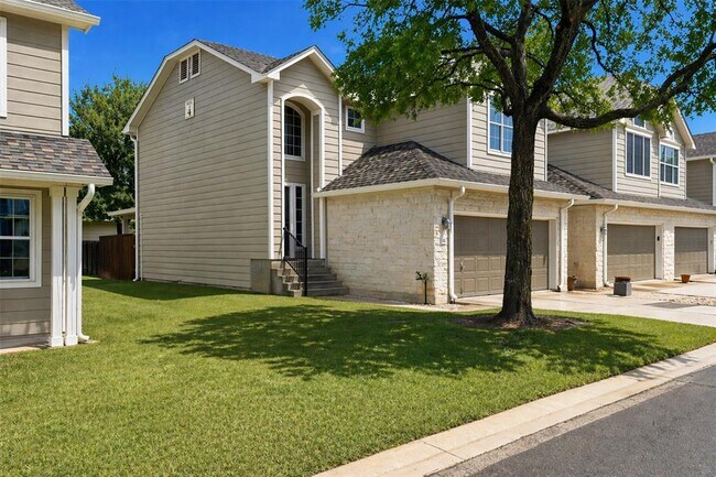 Building Photo - 2632 Century Park Blvd