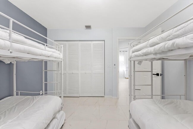 Building Photo - 13947 Geranium Pl