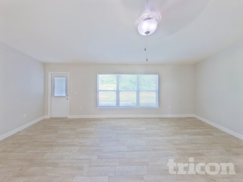 Building Photo - 22404 Cheryl Ave