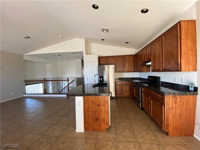 Building Photo - 11294 Star Lily St