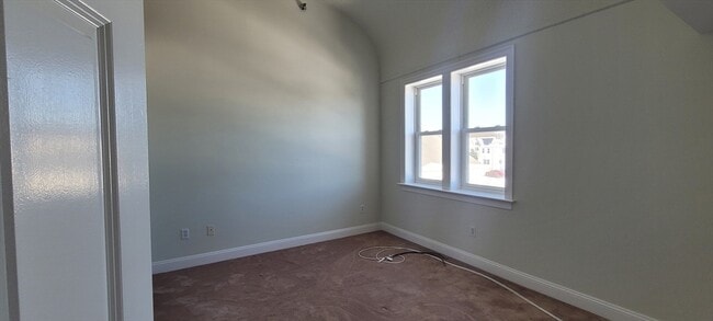 Building Photo - 33 Randolph St