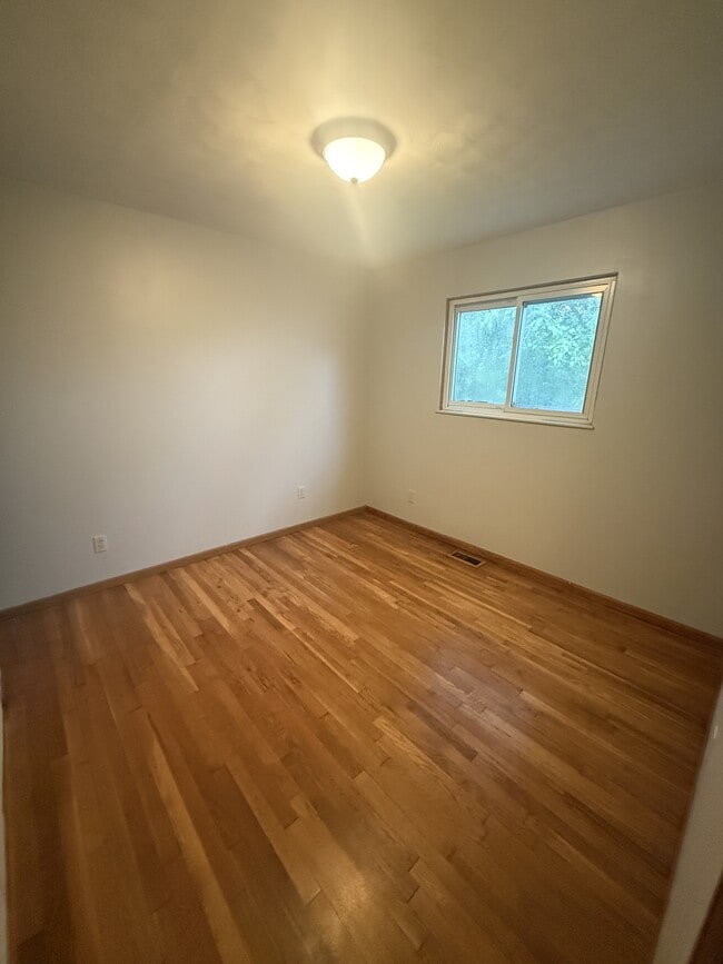 Building Photo - 5099 Wyandot Pl