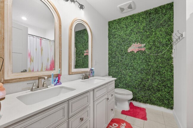 Building Photo - 1635 Lila Dr