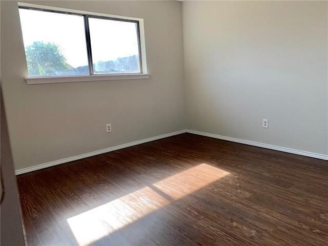 Building Photo - 539 Canary Ln