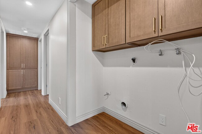 Building Photo - 4170 Madison Ave